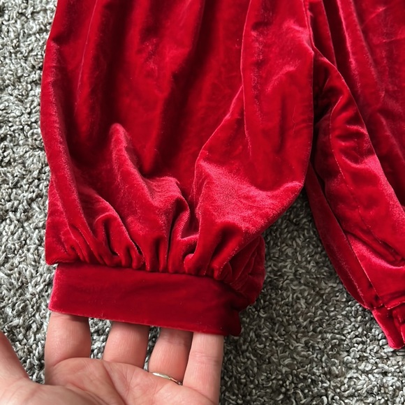 Red Velvet Holiday Rose Cottage Romper White Flower Lace 3/6 month girls - Picture 2 of 9